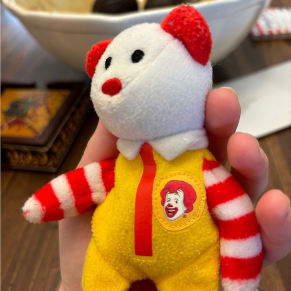 Ronald McDonald beanie baby 2004 - Picture 2 of 4